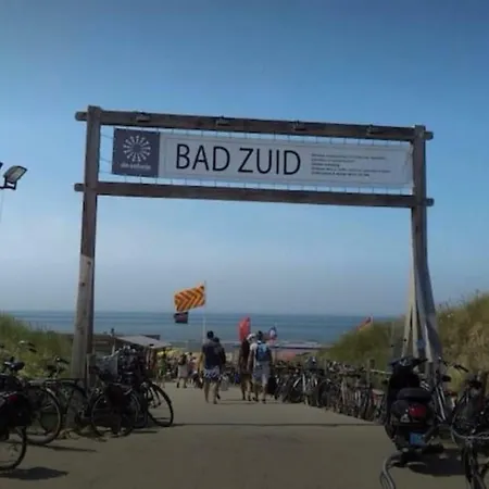 בית נופש Cozy Tiny House Egmond Aan Zee- 500m From Beach-north Sea